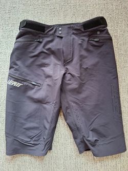 Kraťasy na kolo Leatt MTB Enduro 3.0 Short Black 2025 (Velikost 34)
