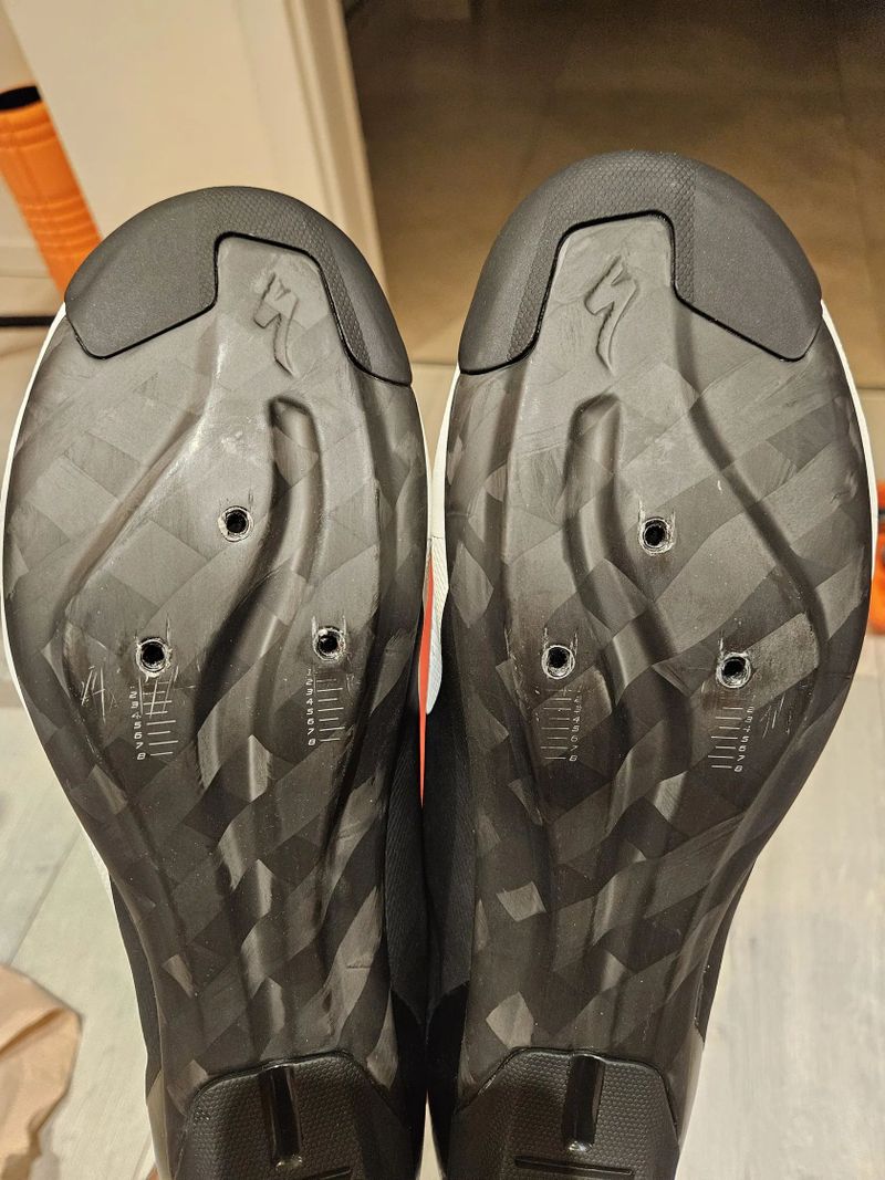 Nove silnicni tretry Specialized Torch 2.0 - vel.46