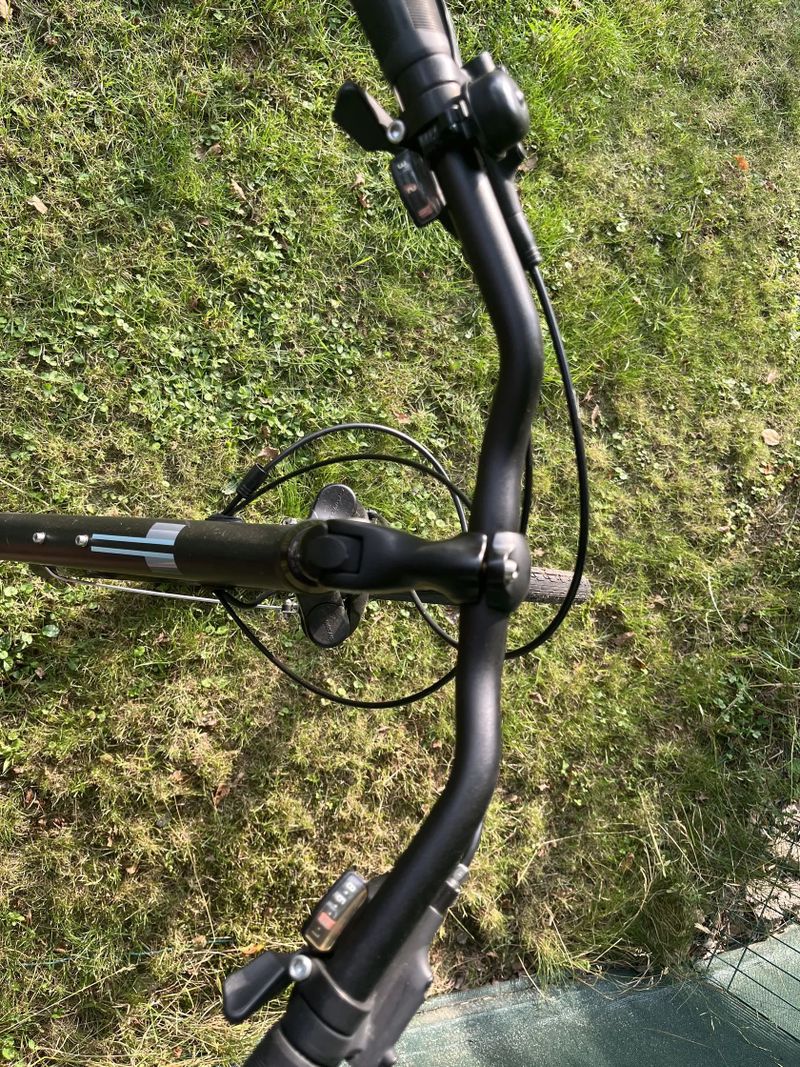 Diamant Ubari Deluxe Easy Entry City Bike 2023 – Velikost S