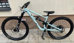 Prodám zánovní Specialized Status 160 vel. M