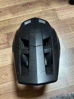 Prodam helmu fox dropframe