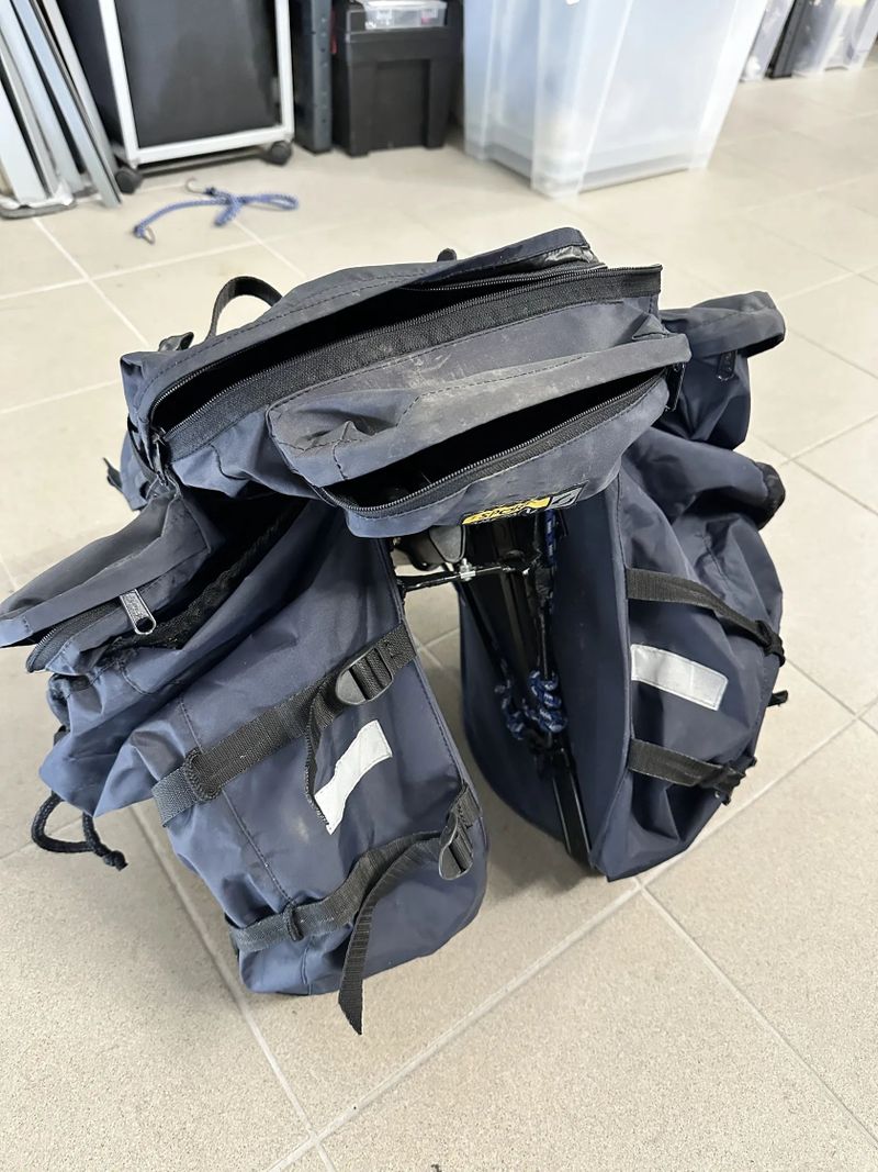Prodám kompletní brašny na nosič Sport Arsenal