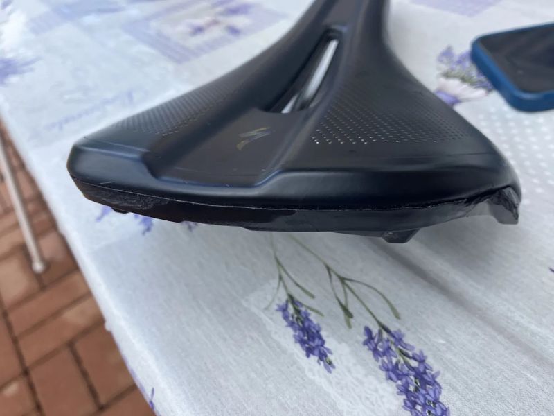 Sedlo Specialized Phenom