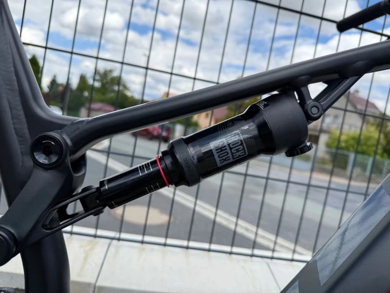 Superior eXF 8089 nové elektrokolo Shimano EP6 85Nm baterie 504 Wh