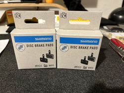 Shimano B05S polymerové bez chladiče