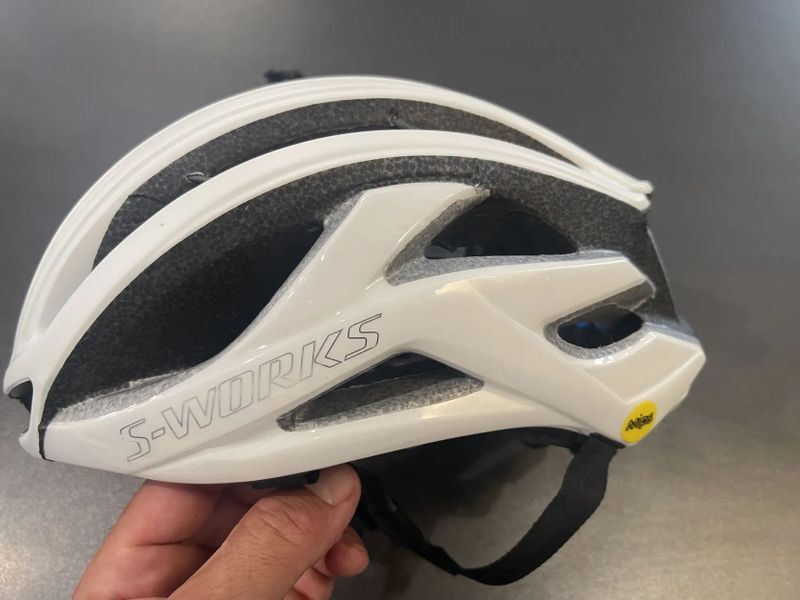 Helma S-Works Prevail II Vent Angi Mips, velikost M