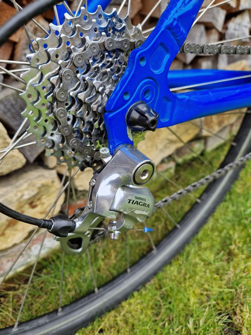gravel kolo SILENCE
