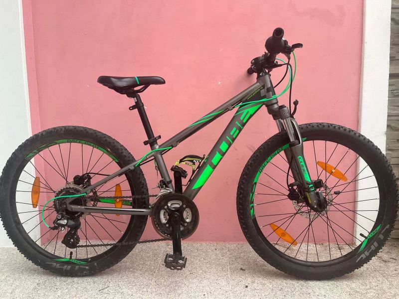 Dětské horské kolo Cube Race 240