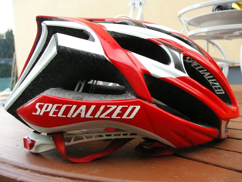 PŘILBA SPECIALIZED