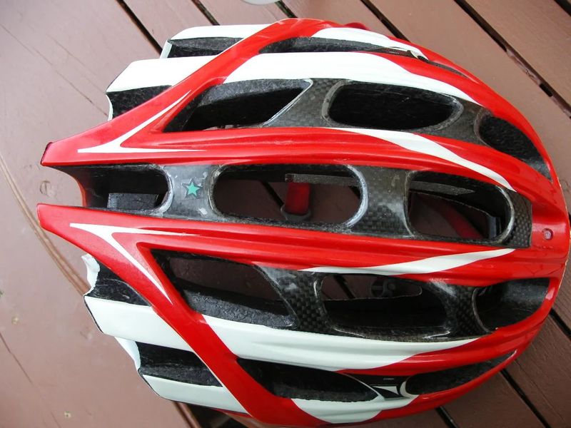 PŘILBA SPECIALIZED