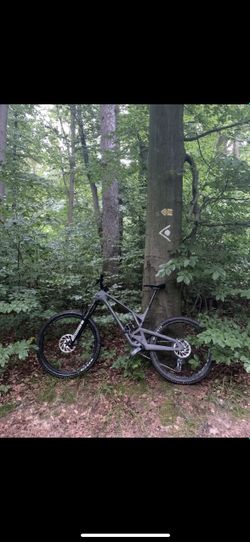 Na prodej: Evil Insurgent – špičkový enduro stroj připravený na cokoliv!