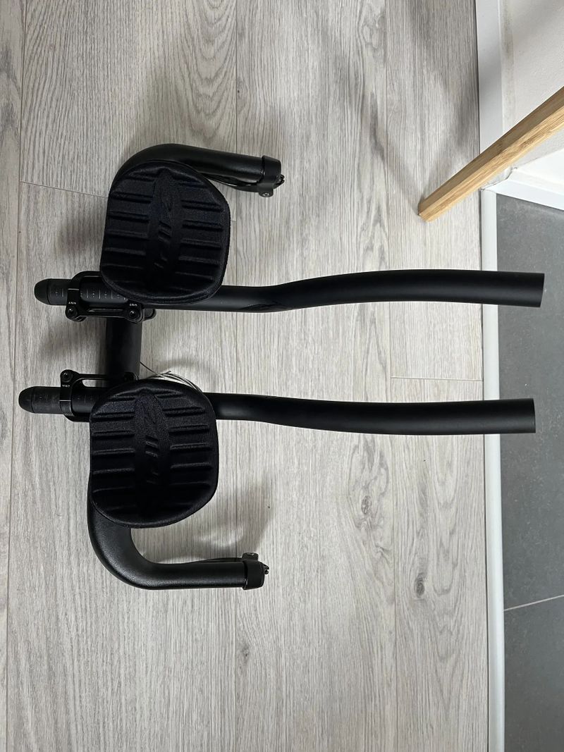 Prodám kokpit Zipp Vuka Alumina EVO 110