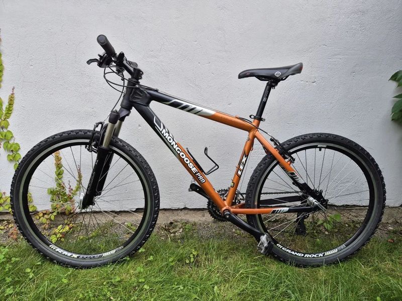 Horské kolo Mongoose, vel, M/18"