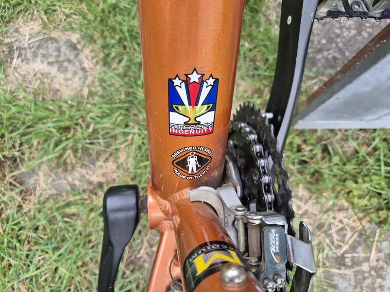 Horské kolo Mongoose, vel, M/18"