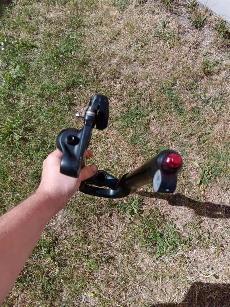 Vyměním Rock shox yari 130