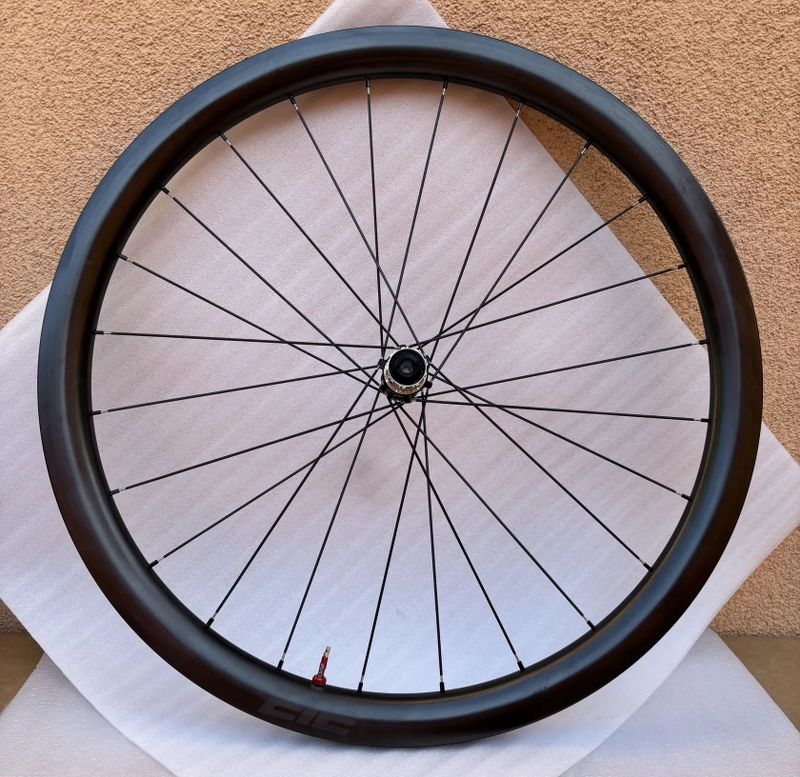 Silniční karbonová kola EIE ultralight 40 mm