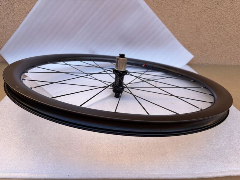 Silniční karbonová kola EIE ultralight 40 mm