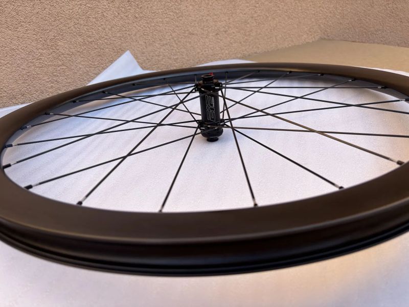 Silniční karbonová kola EIE ultralight 40 mm