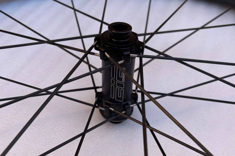 Silniční karbonová kola EIE ultralight 40 mm