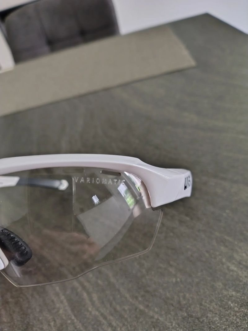 Fotochromatické brýle UVEX Sportstyle 104 VARIO