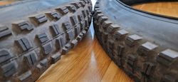 (2x) Bontrager SE5 Team Issue 29 x 2.5 minimálně jeté