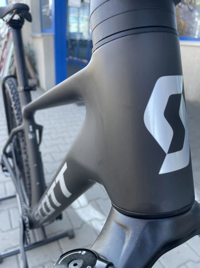Nové horské kolo SCOTT SCALE 940 velikost L - karbonový rám