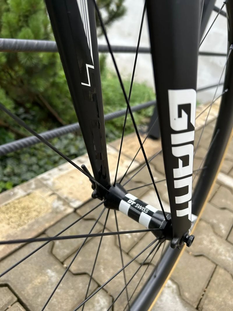 Giant Compact Road Carbon