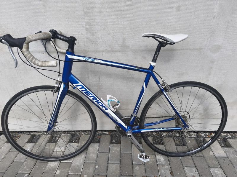 Silnični kolo Merida Ride 88