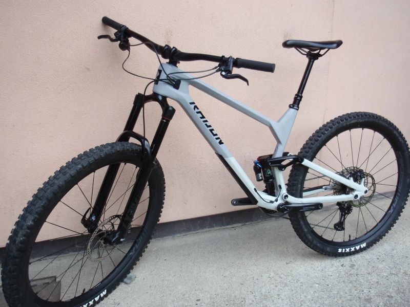 Zánovní Radon Slide Trail 9.0 Carbon 29"