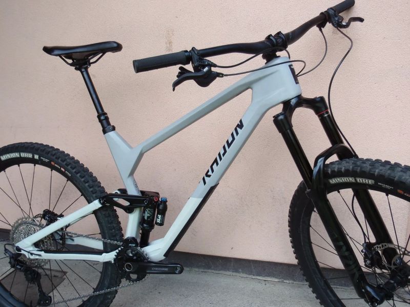 Zánovní Radon Slide Trail 9.0 Carbon 29"