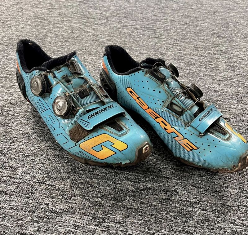 MTB tretry Gaerne vel. 42 carbon