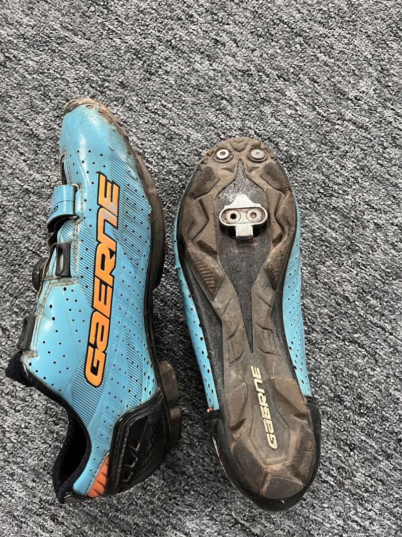 MTB tretry Gaerne vel. 42 carbon