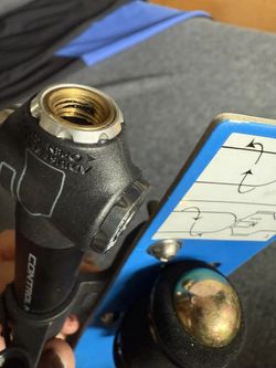 Pumpička s držákem mini s CO2 