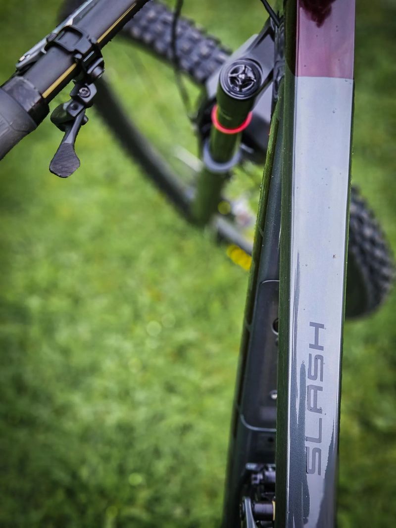 Trek Slash 9.8, vel. M/L