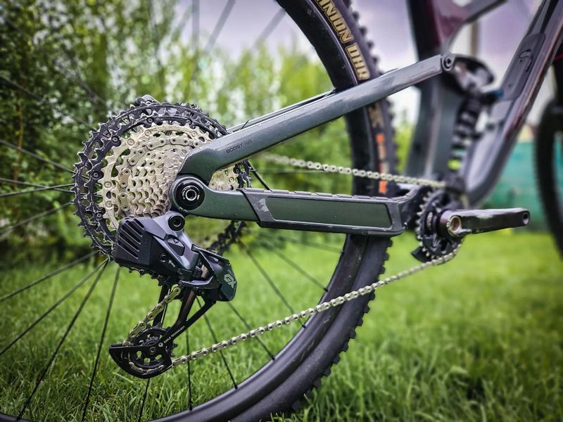 Trek Slash 9.8, vel. M/L
