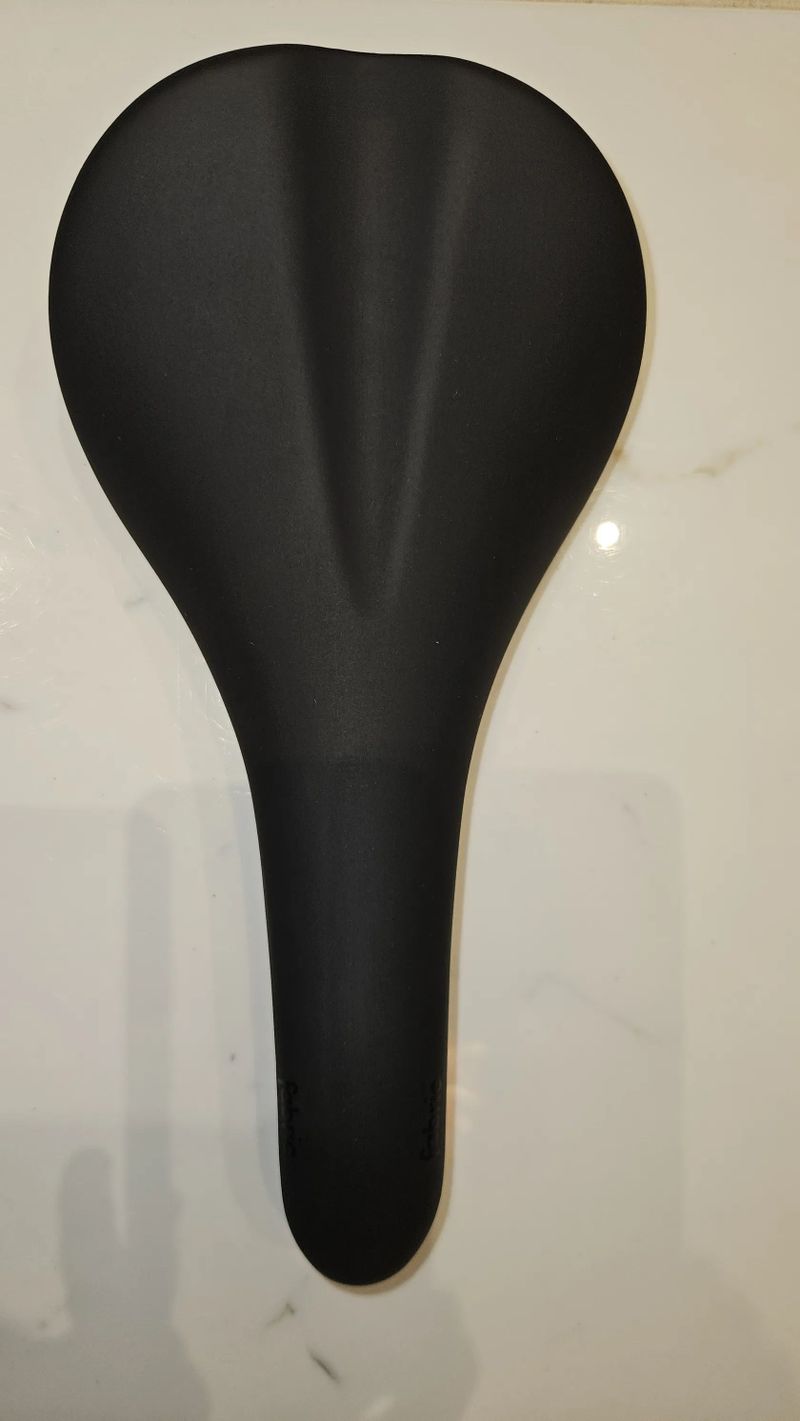 Sedlo Fabric Scoop Shallow