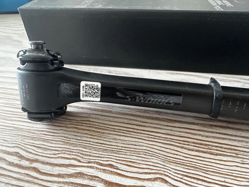 Sedlovka S-Works Tarmac Carbon Post Clean 20mm Offset - satin carbon
