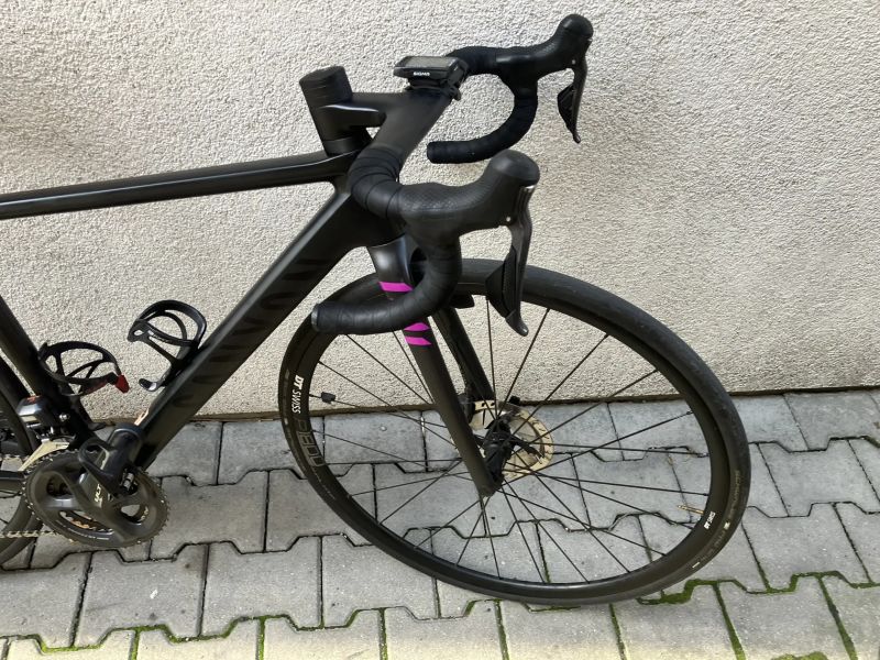 Prodám silniční kolo Ultimate WMN CF SL Disc 8.0 Di2