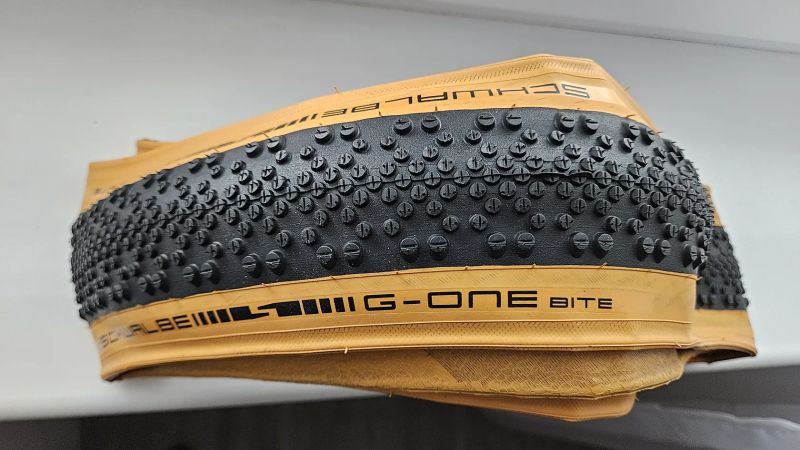 2ks Schwalbe G-ONE BITE TLE 40-584 (27,5x1,5)