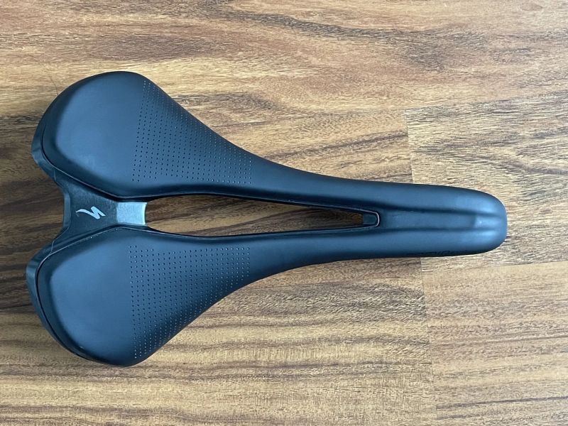 Sedlo SPECIALIZED Romin Evo Comp Gel Black 168 mm