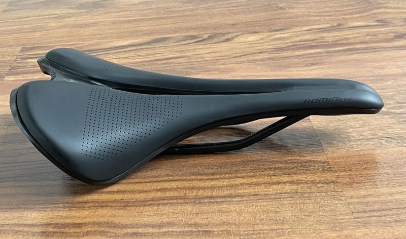 Sedlo SPECIALIZED Romin Evo Comp Gel Black 168 mm