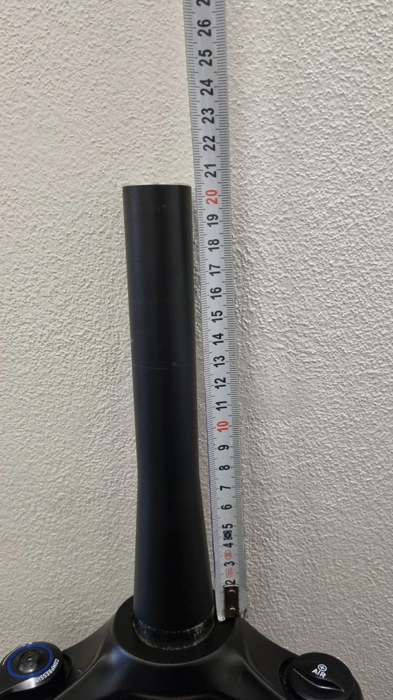 Odpružená vidlice Rockshox Recon Silver 140