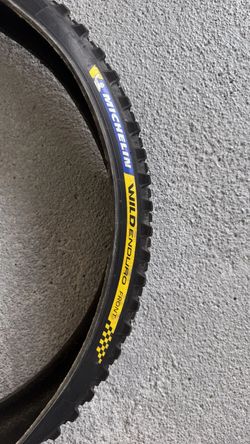 Mischelin DH22 + Wild Enduro front