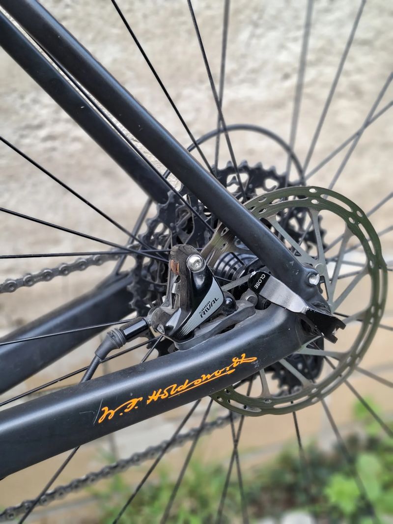 Gravel karbon