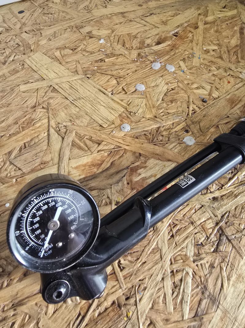 Rock Shox pumpa na vidlice vysokotlaká 600PSi