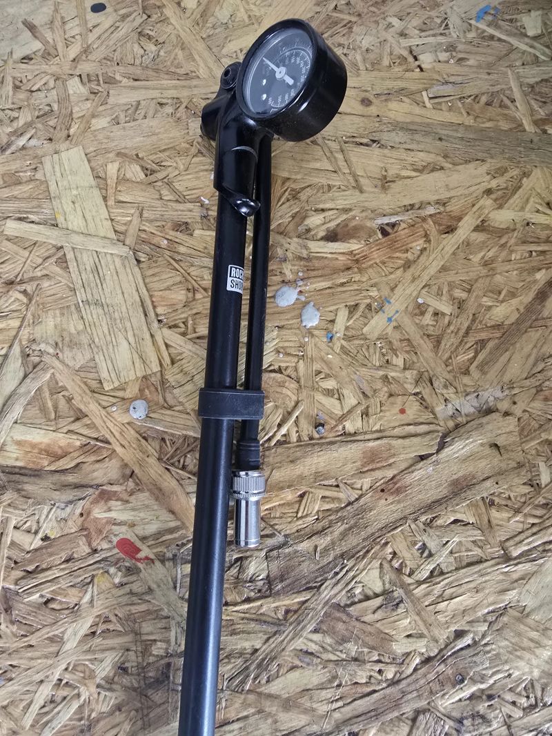 Rock Shox pumpa na vidlice vysokotlaká 600PSi