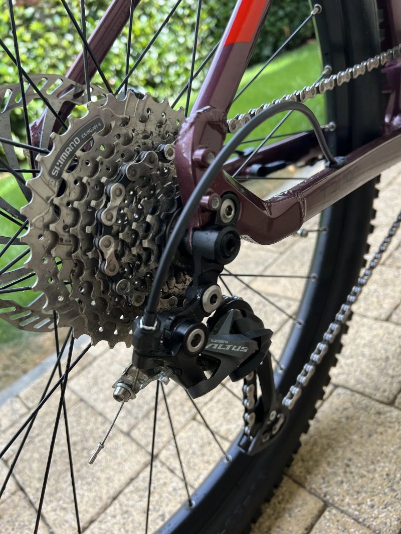 Dámské horské elektrokolo KELLYS TAYEN R10 - prakticky neježděné (najeto 214 km)
