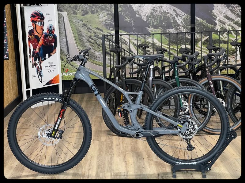GT Sensor Carbon Elite 29.vel.S.M.L.XL.Nové 