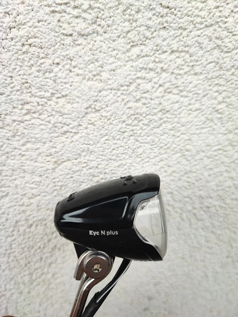 Zapletená kola GIANT SX2, dynamo CON -TEC, CINQ 6 power modul