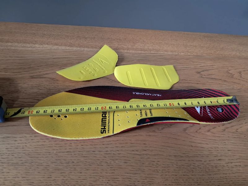 Silniční cyklistické tretry Giro Imperial Bright Red a Shimano SH-R260W vel.46